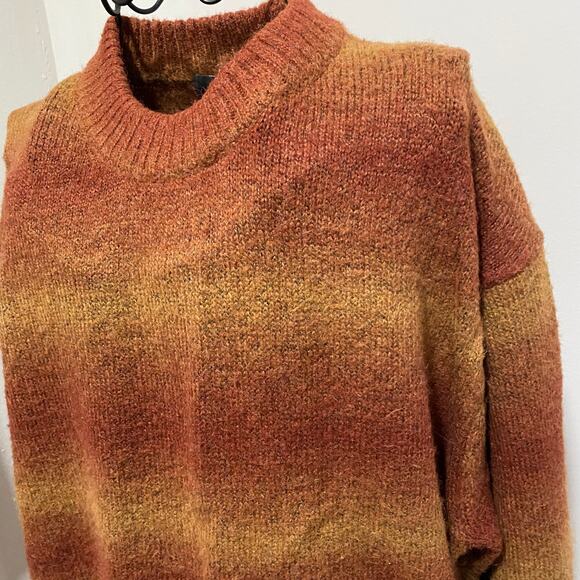 H & M Ombré Pullover Sweater Size Medium Brown Neutral Crew Neck Relaxed Fit - Picture 9 of 11